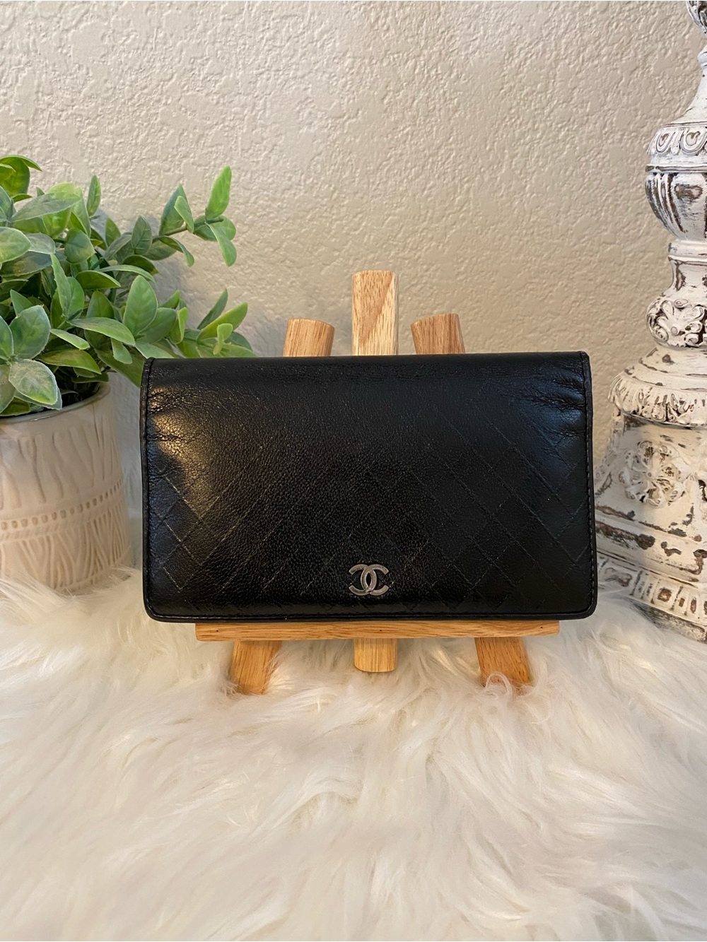 CHANEL Black Quilted Leather CC Wallet with Silver Hardware w COA